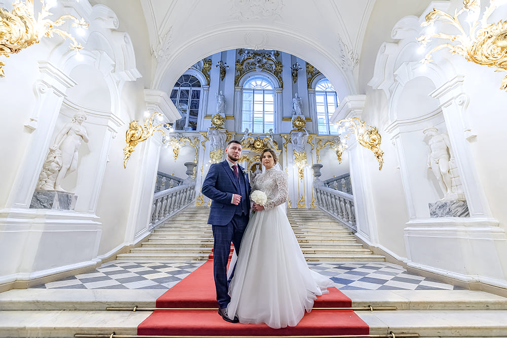 Места для фотосессии на свадьбу зимой и в дождь: Свадебная фотосессия в Эрмитаже