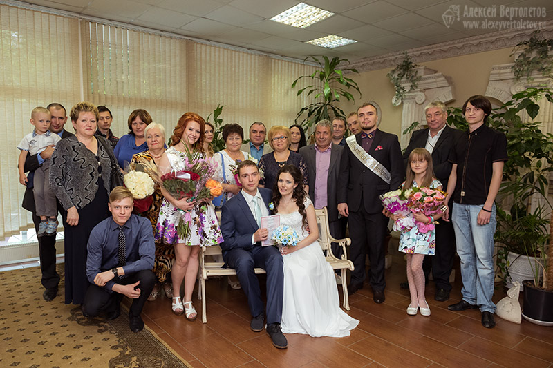 ЗАГС Колпинского района (Колпино). Свадебный фотограф в Колпино Алексей Вертолетов.