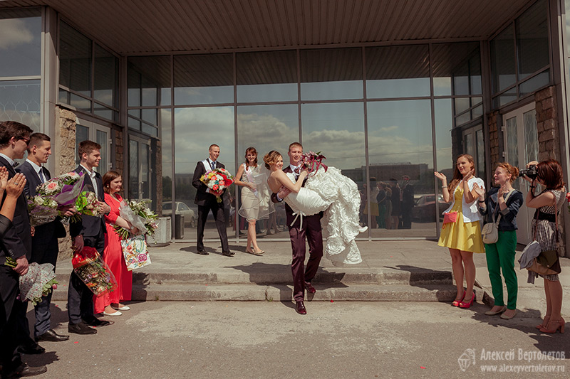 ЗАГС Невского района. Свадебный фотограф в Санкт-Петербурге Алексей Вертолетов.